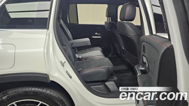 Mercedes-Benz EQB 2024 — photo 12