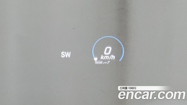 Mercedes-Benz EQB 2024 — photo 14