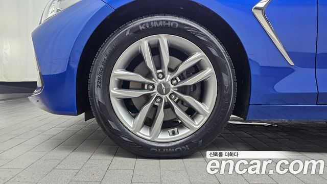 Genesis G70 2018 — photo 5