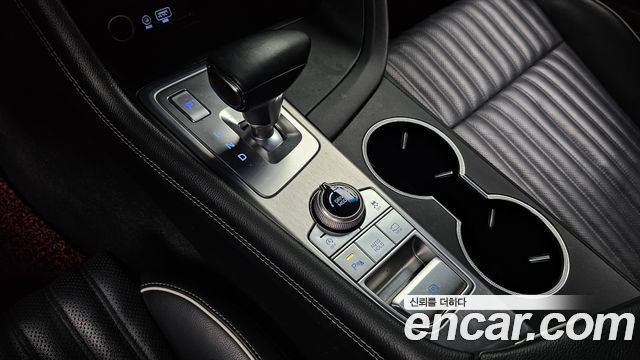 Genesis G70 2018 — photo 9