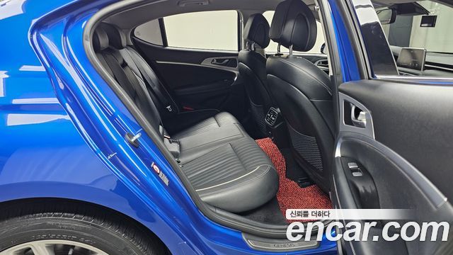 Genesis G70 2018 — photo 11
