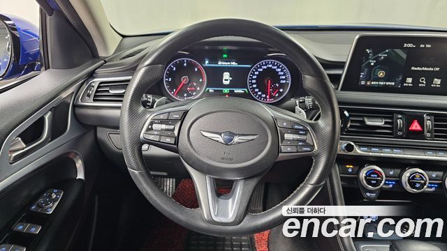 Genesis G70 2018 — photo 13