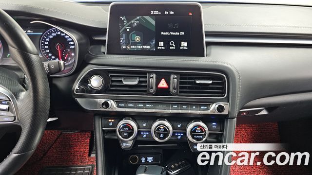 Genesis G70 2018 — photo 14