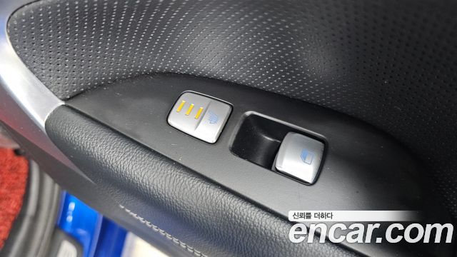 Genesis G70 2018 — photo 19