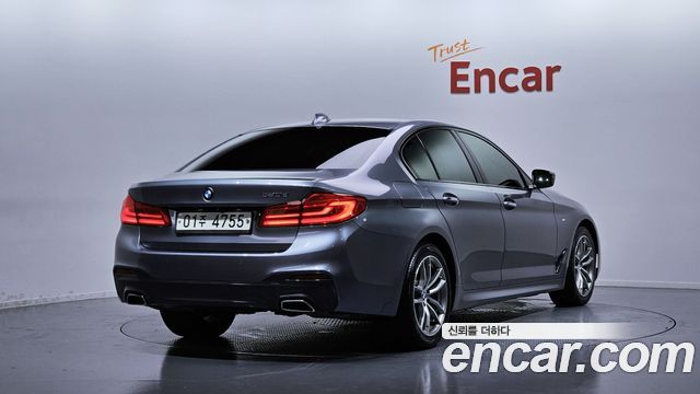 BMW 5-Series 2017 — photo 2