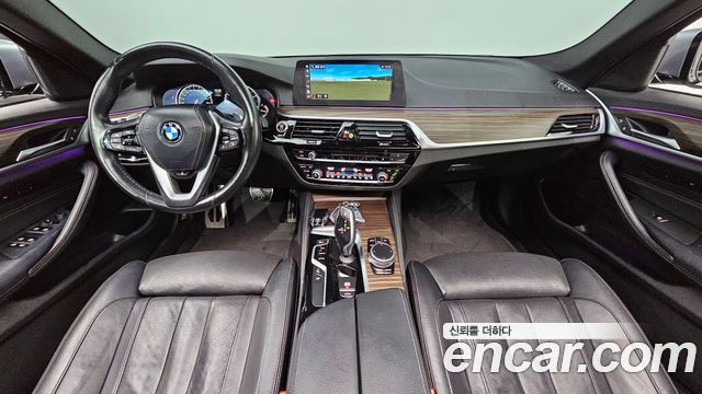 BMW 5-Series 2017 — photo 7