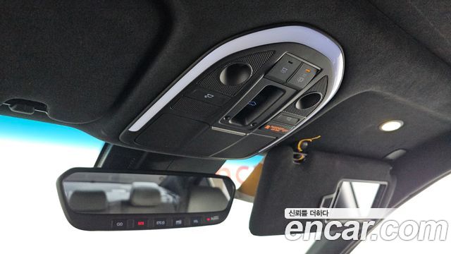 Genesis G70 2020 — photo 17