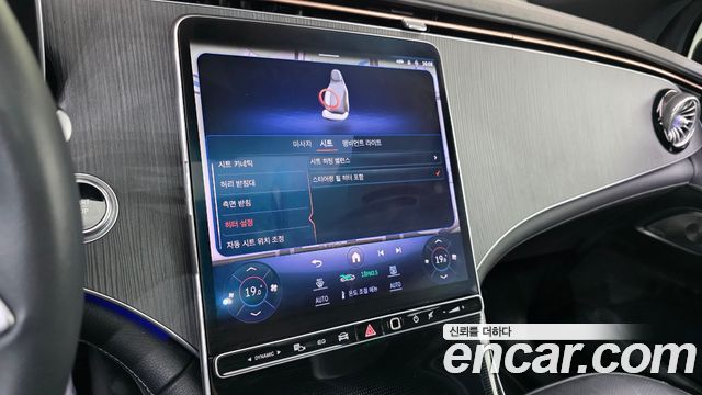 Mercedes-Benz EQE 2023 — photo 21