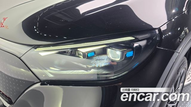 Mercedes-Benz EQE 2023 — photo 8