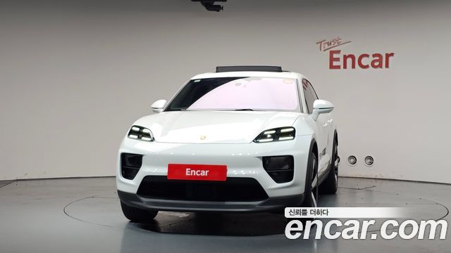 Porsche Macan 2025 — photo 3