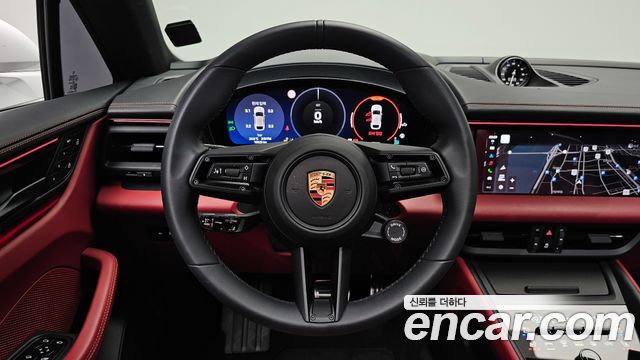 Porsche Macan 2025 — photo 12