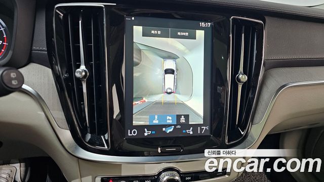 Volvo V60 2021 — photo 14