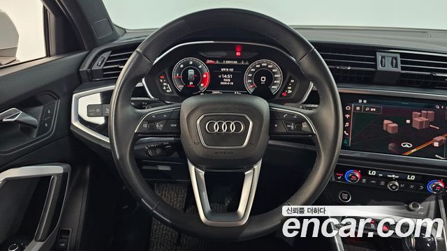 Audi Q3 2023 — photo 19