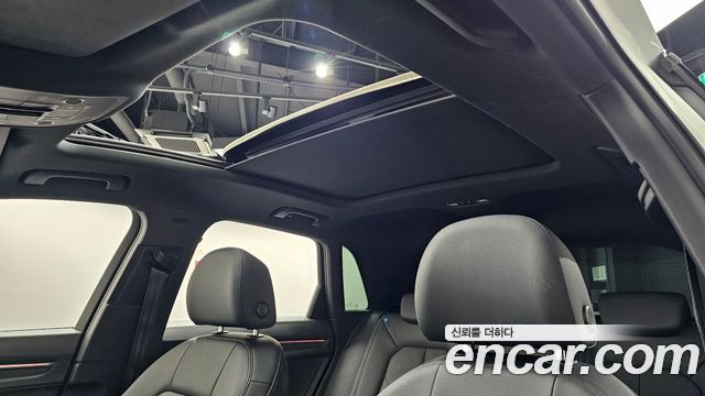 Audi Q3 2023 — photo 21