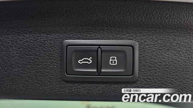 Audi Q3 2023 — photo 22
