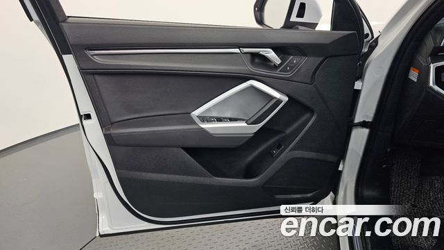 Audi Q3 2023 — photo 14