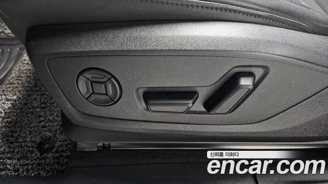 Audi Q3 2023 — photo 31