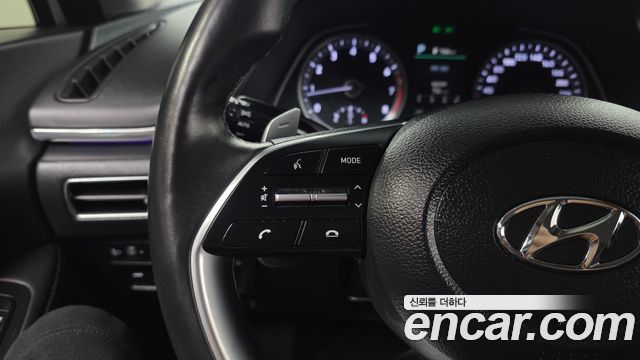 Hyundai Sonata 2023 — photo 17