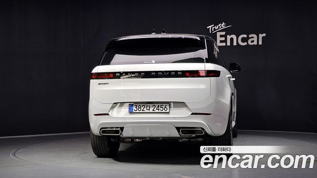 Land Rover Range Rover Sport 2025 — photo 4