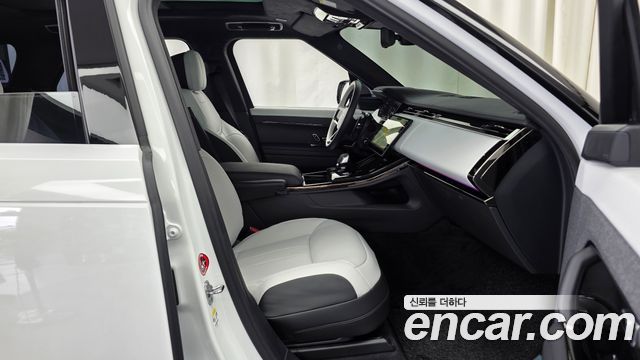 Land Rover Range Rover Sport 2025 — photo 17