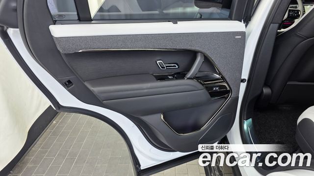 Land Rover Range Rover Sport 2025 — photo 15