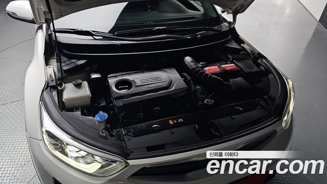 Kia Stonic 2018 — photo 6