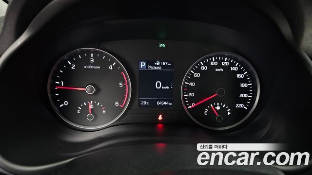 Kia Stonic 2018 — photo 8