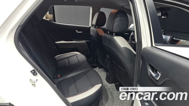 Kia Stonic 2018 — photo 10