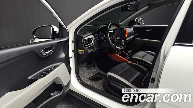 Kia Stonic 2018 — photo 11