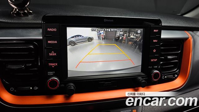 Kia Stonic 2018 — photo 15
