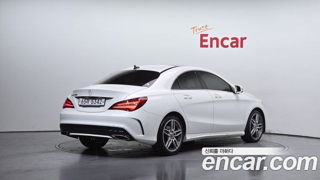 Mercedes-Benz CLA-Class 2018 — photo 2