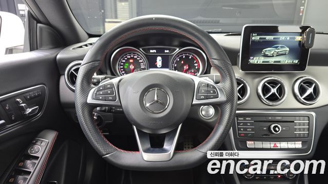 Mercedes-Benz CLA-Class 2018 — photo 18