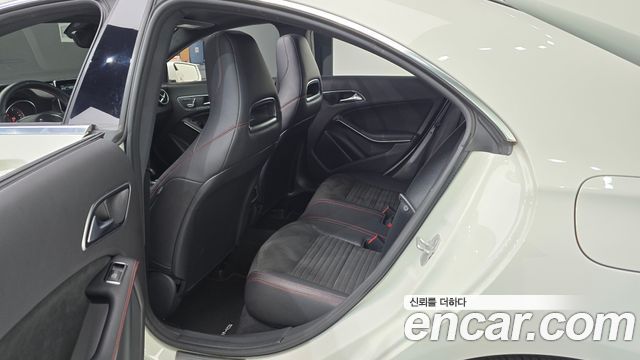 Mercedes-Benz CLA-Class 2018 — photo 16