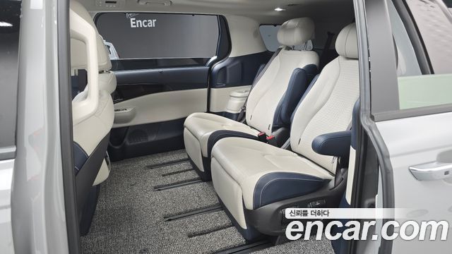 Kia Canival 2025 — photo 18