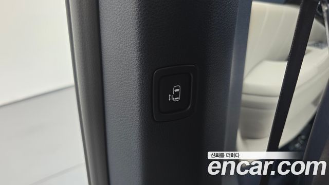 Kia Canival 2025 — photo 35