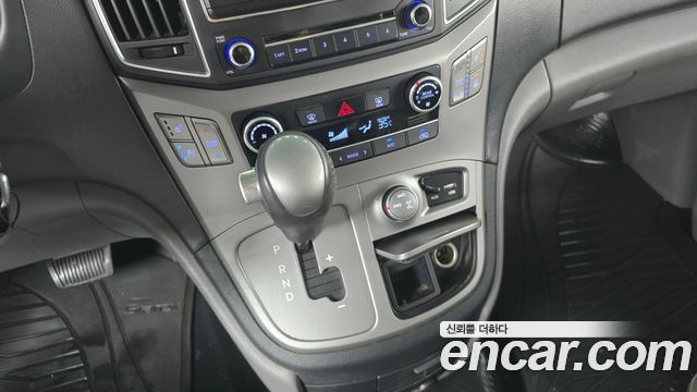 Hyundai Starex 2018 — photo 9