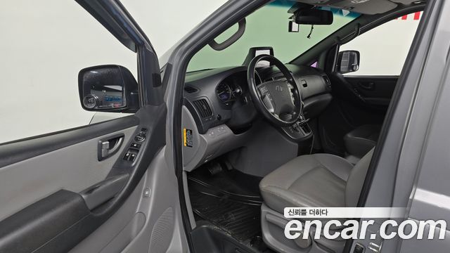 Hyundai Starex 2018 — photo 10
