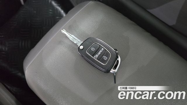 Hyundai Starex 2018 — photo 15