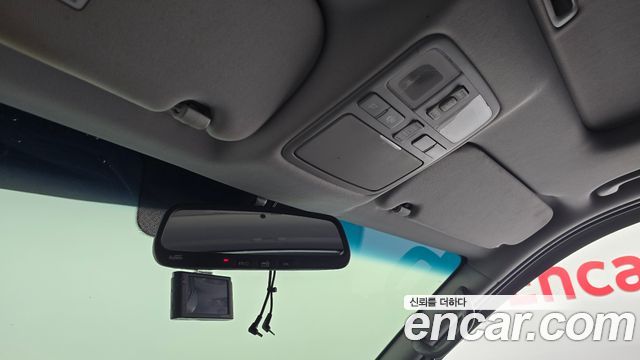 Hyundai Starex 2018 — photo 19