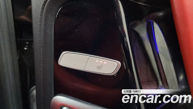 Mercedes-Benz G-Class 2020 — photo 25