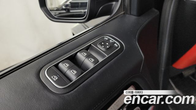 Mercedes-Benz G-Class 2020 — photo 30