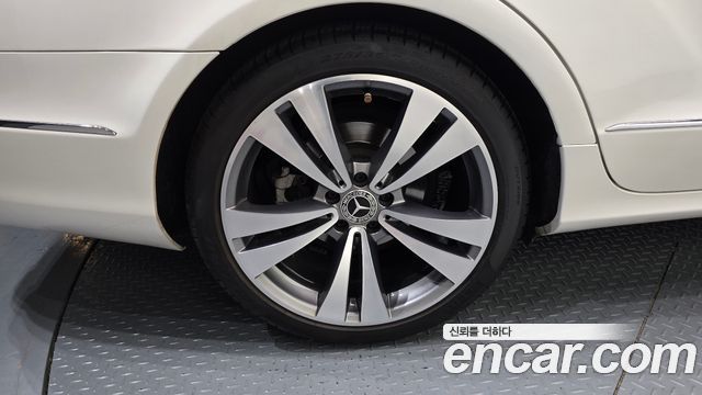 Mercedes-Benz CLS-Class 2013 — photo 5