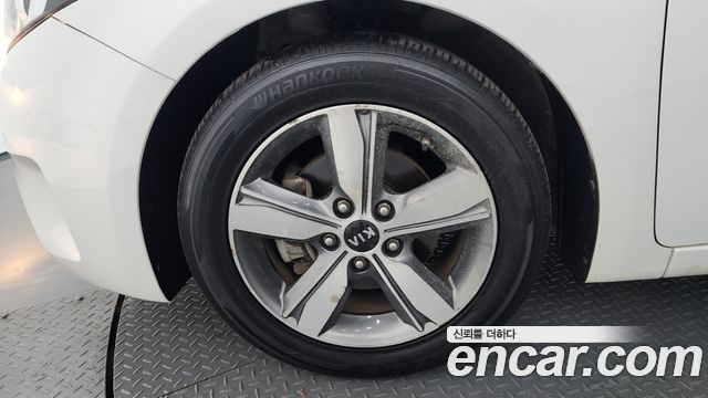 Kia K3 2016 — photo 5