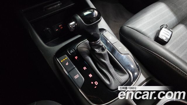 Kia K3 2016 — photo 12