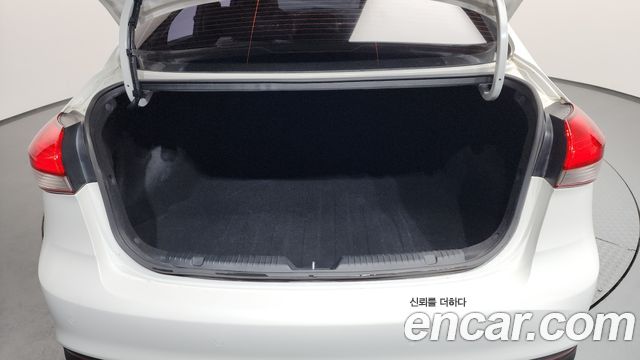 Kia K3 2016 — photo 24