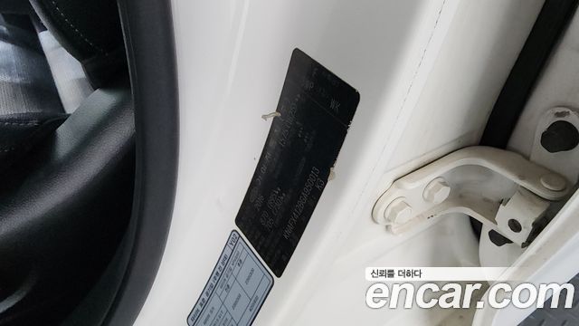 Kia K3 2016 — photo 26