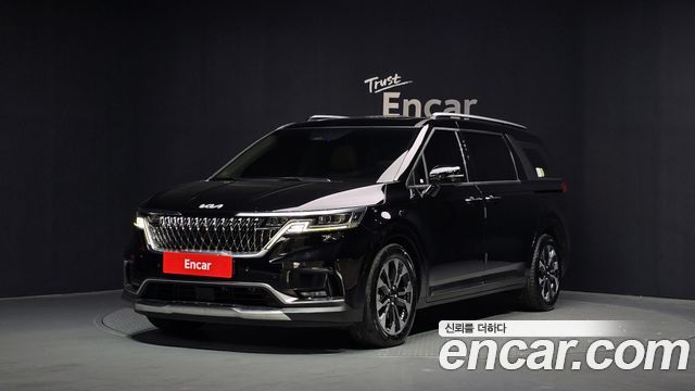 Kia Canival 2022 — photo 1