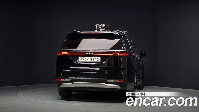 Kia Canival 2022 — photo 4