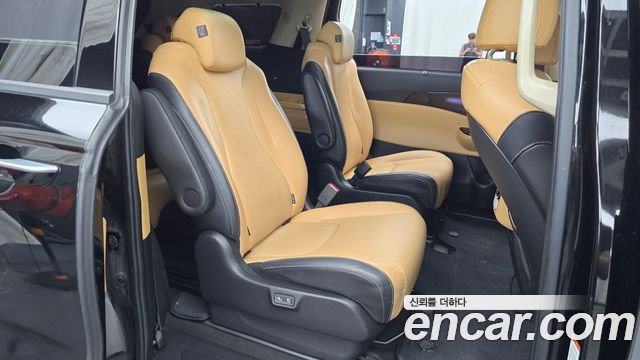Kia Canival 2022 — photo 12