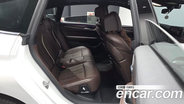 BMW Gran Turismo 2020 — photo 18